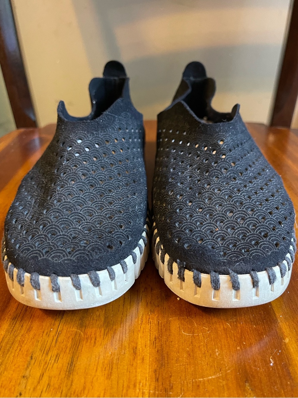 Ilse Jacobsen Tulip Black Laser Cut Slip On Shoes Fit Size 7.5 (37) Flexible